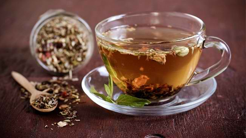 Mengenal Manfaat Teh Herbal untuk Kesehatan Keluarga – Panduan PAFI Langara